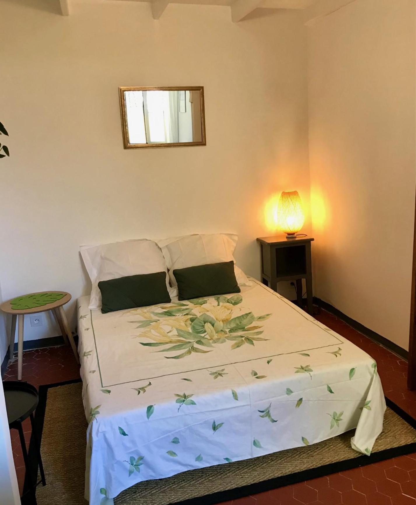 Petit Cocon Apartment Вилафранк-сюр-Мер Екстериор снимка