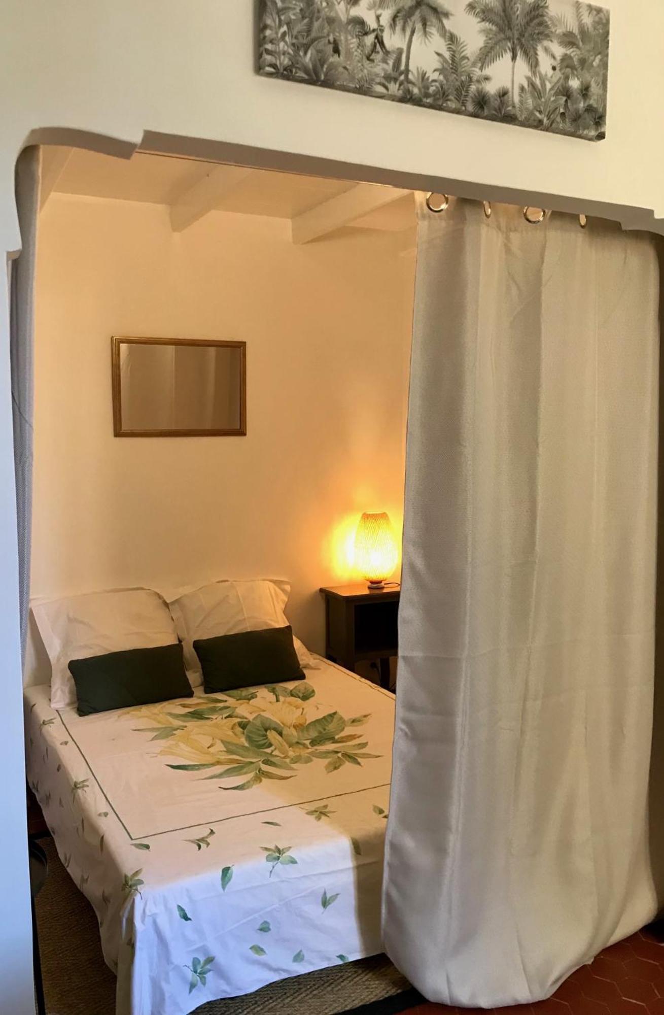 Petit Cocon Apartment Вилафранк-сюр-Мер Екстериор снимка